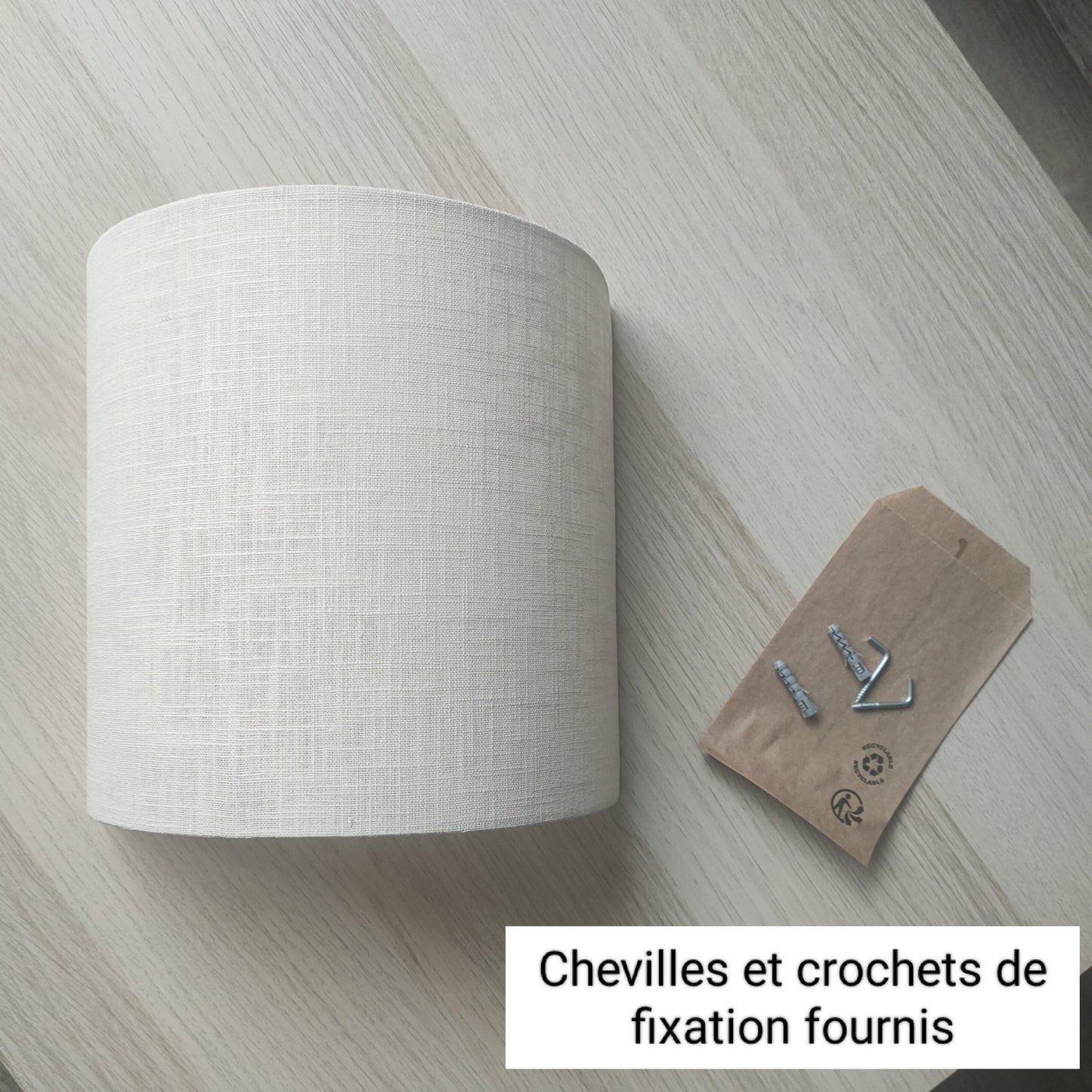 Applique murale demie - lune - Mademoiselle Lumière 1. Blanc coton