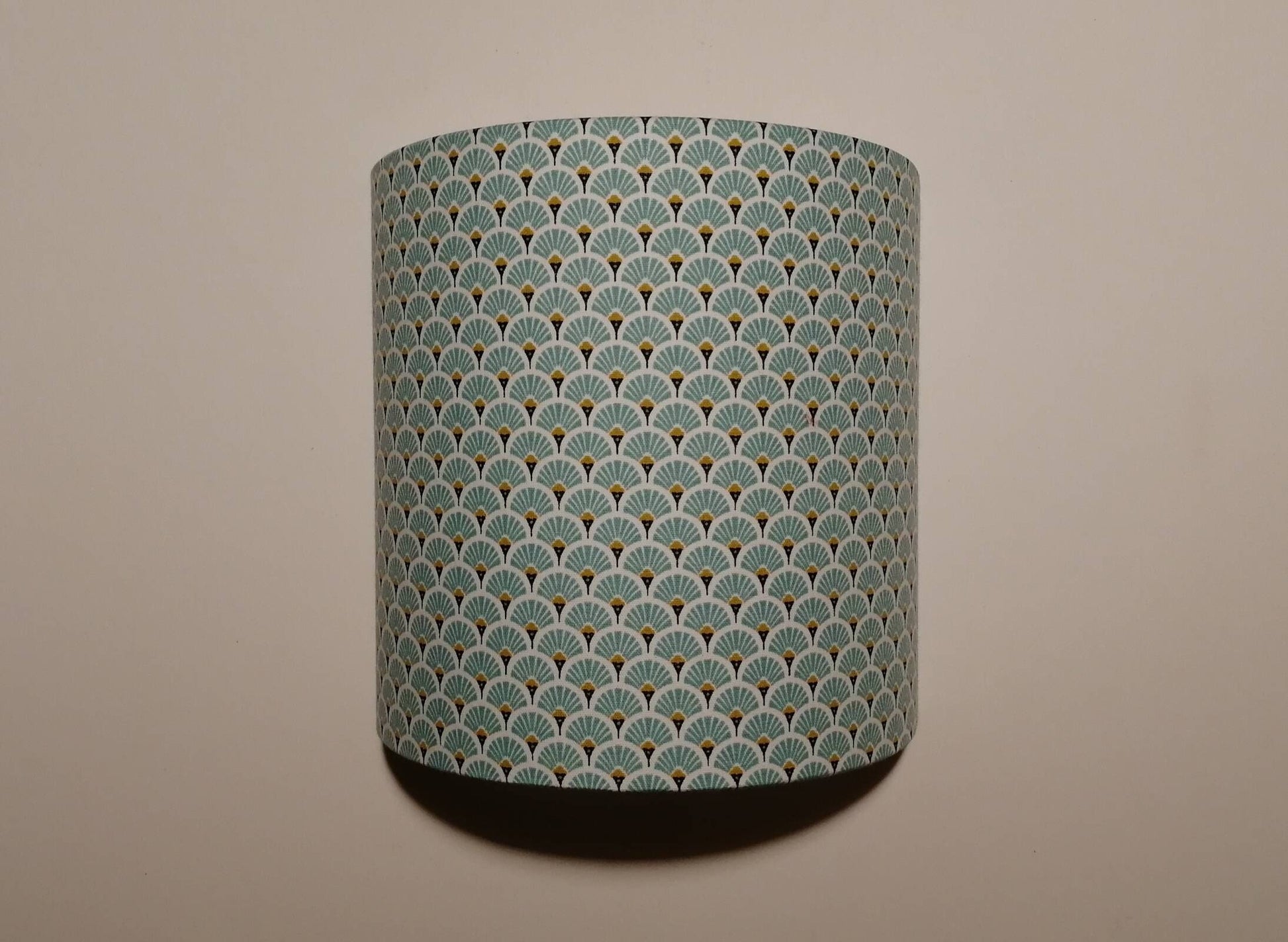 Applique murale demi-cercle design Éventails Bleu ciel, art déco fabriquée en France