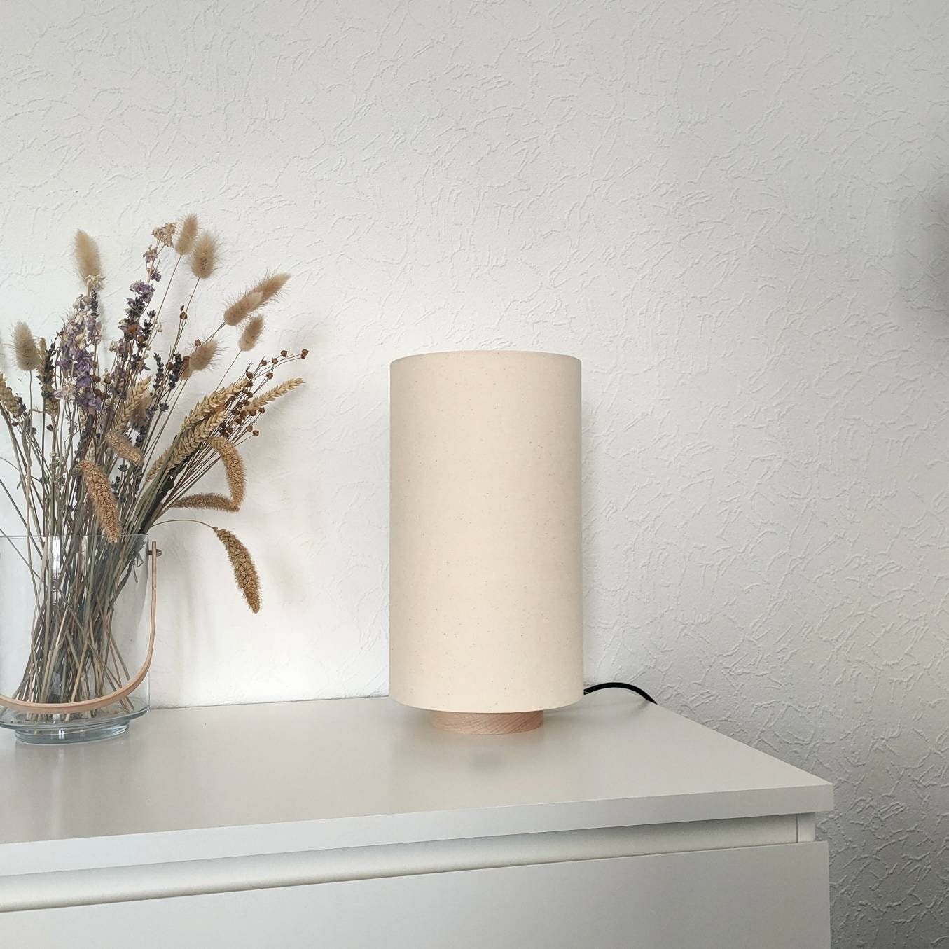 Lampe à poser socle tube art déco contemporain tissu en lin /coton blanc cassé beige écru