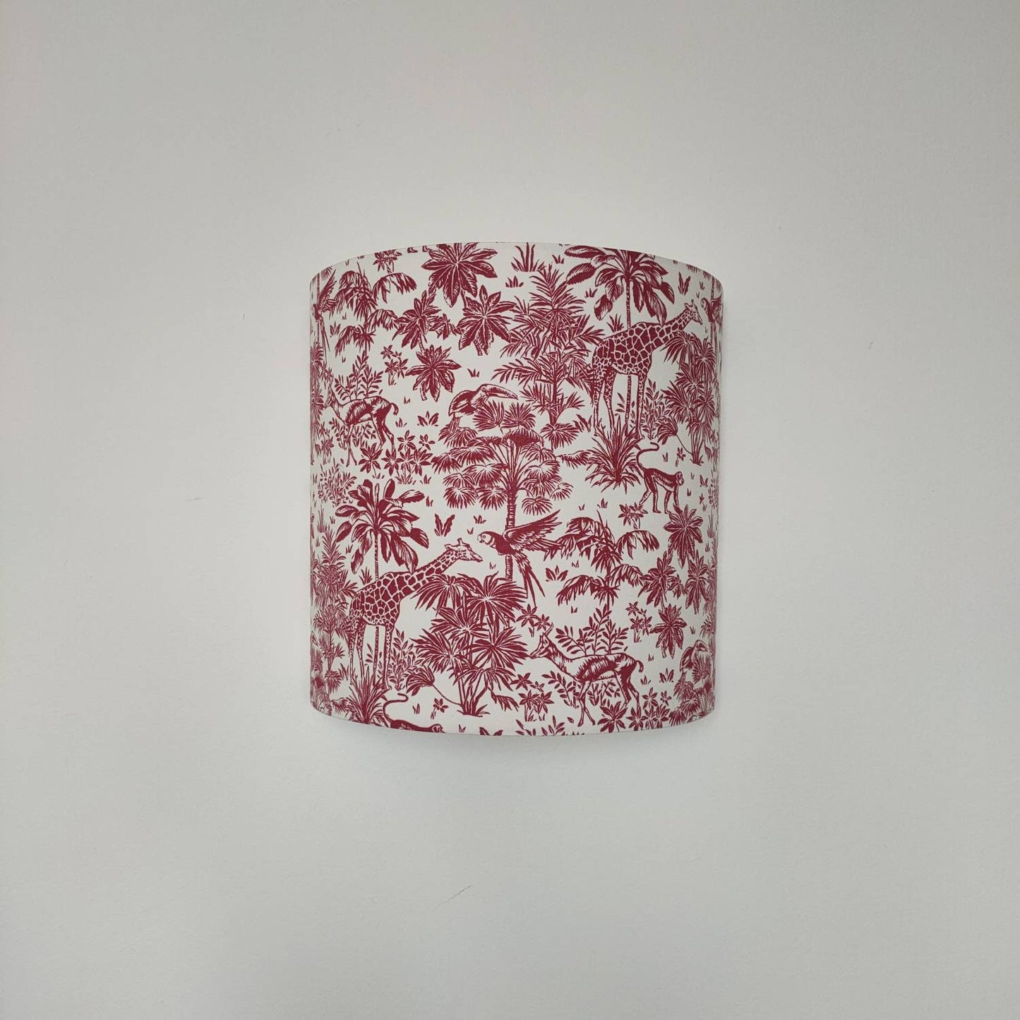 Applique murale demi-cercle design tissu imprimé Jungle toile de Jouy Animaux de la savane girafe singe Rouge Bleu marine Noir blanc