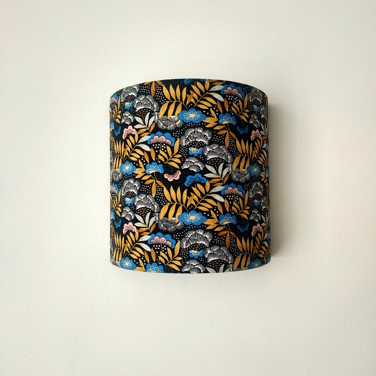 Applique murale demi-cercle design tissu imprimé Feuillages sur fond noir Tropical Vert ou bleu