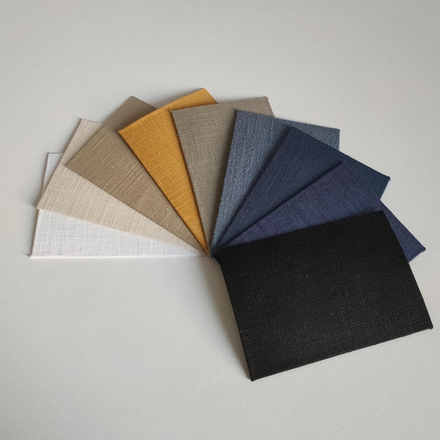 Applique murale carrée 20 ou 25 cm en tissu lin blanc / beige / jaune /vert / bleu / noir