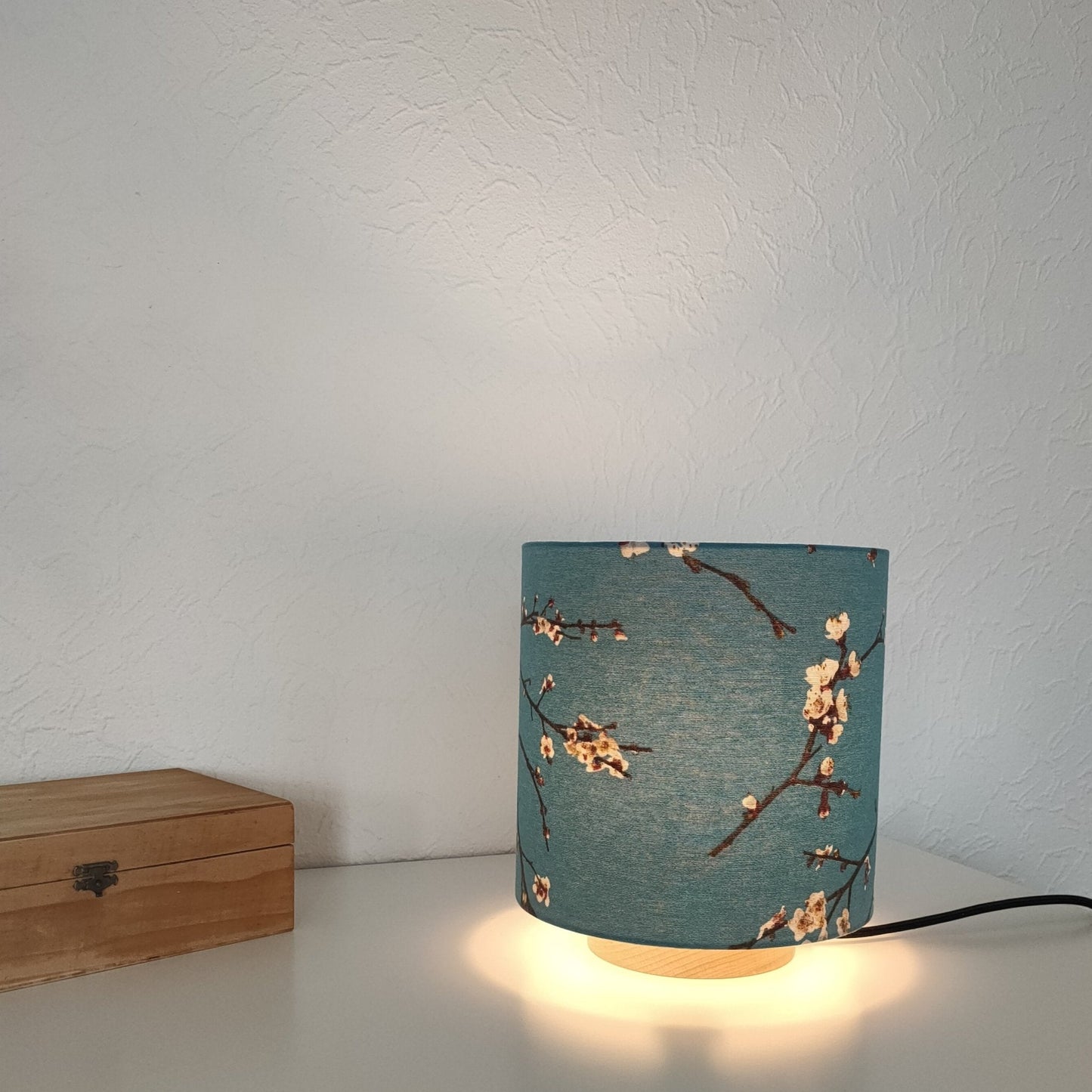 Lampe à poser socle Cerisier - Mademoiselle Lumière Cerisier rose