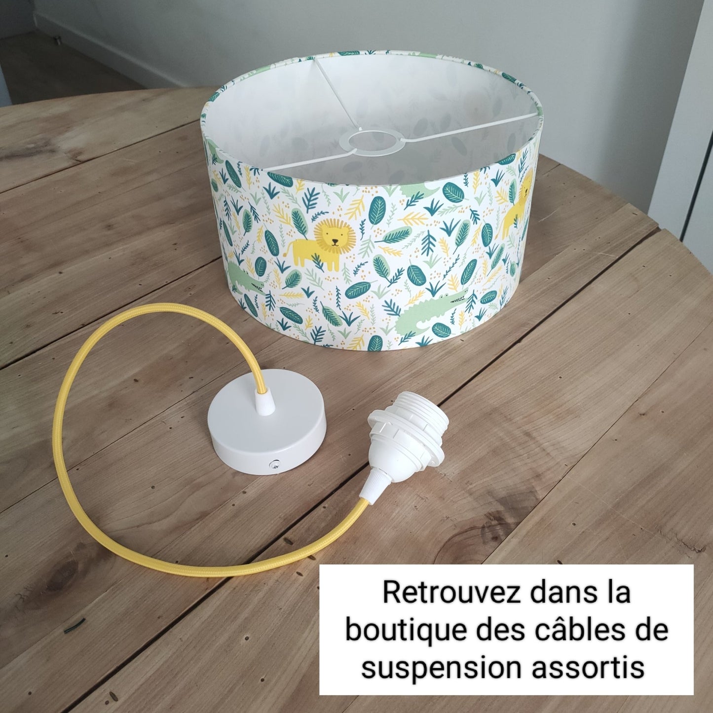 Suspension Lions / crocodiles - Mademoiselle Lumière Diamètre 18cm / Hauteur 17cm