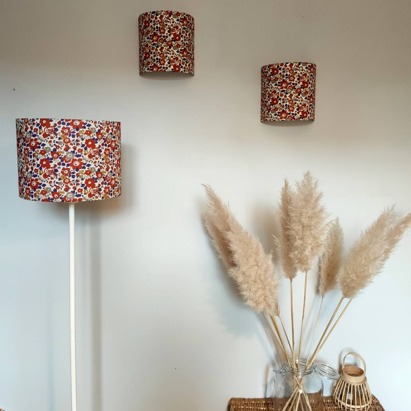 Applique murale Liberty London Betsy Cupcake S-rouge Autumn Dream Porcelaine Asago T-violet en demi-lune design