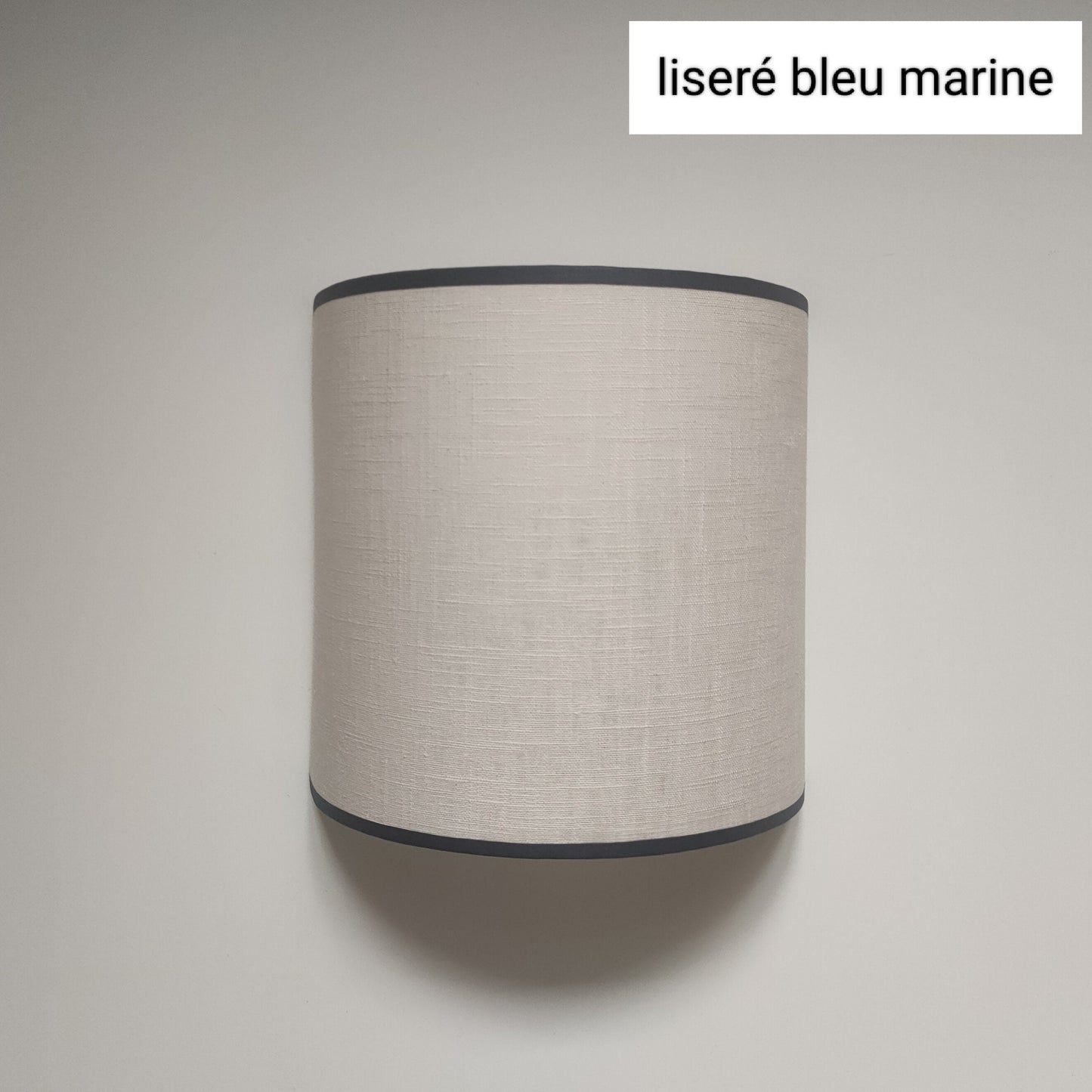 Applique murale demi-lune design unie lin beige clair /beige /sable/dune liseré bleu marine